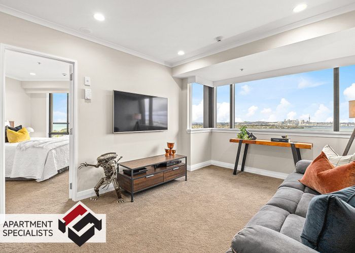  at 9 Byron Avenue, Takapuna, North Shore City, Auckland
