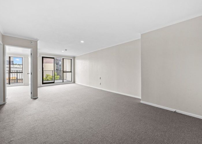  at 3T/1 Wadier Place, Henderson, Waitakere City, Auckland