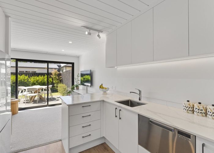  at 8B Champion Street, Edgeware, Christchurch City, Canterbury