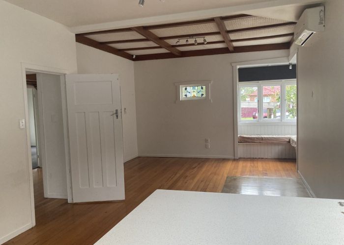  at 22 Somerset Road, Mount Roskill, Auckland City, Auckland