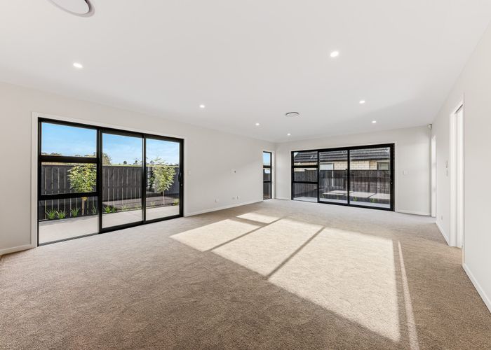  at 3 Henl Lane, Milldale, Rodney, Auckland