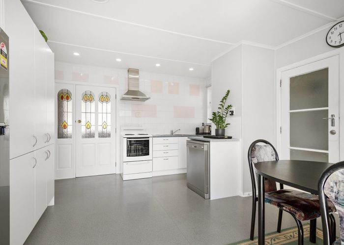  at 5 Cara Crescent, Paparangi, Wellington, Wellington