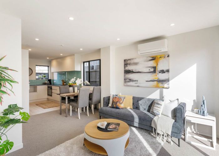  at 329 D Rangatira Road, Beach Haven, North Shore City, Auckland