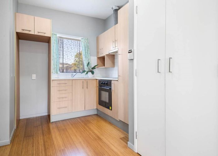  at 1B Corin Avenue, Manurewa, Manukau City, Auckland
