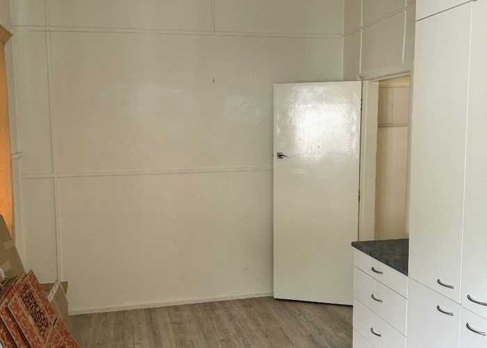  at 6 Mcmaster Street, Greytown