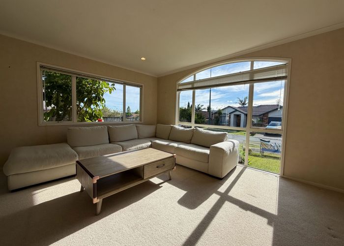  at 12 Adrigole Pl, East Tamaki, Manukau City, Auckland