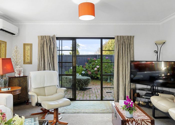  at 84B Memorial Avenue, Fendalton, Christchurch City, Canterbury