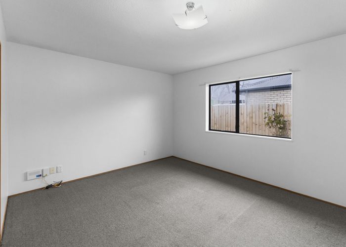  at 2/517 Hereford Street, Linwood, Christchurch