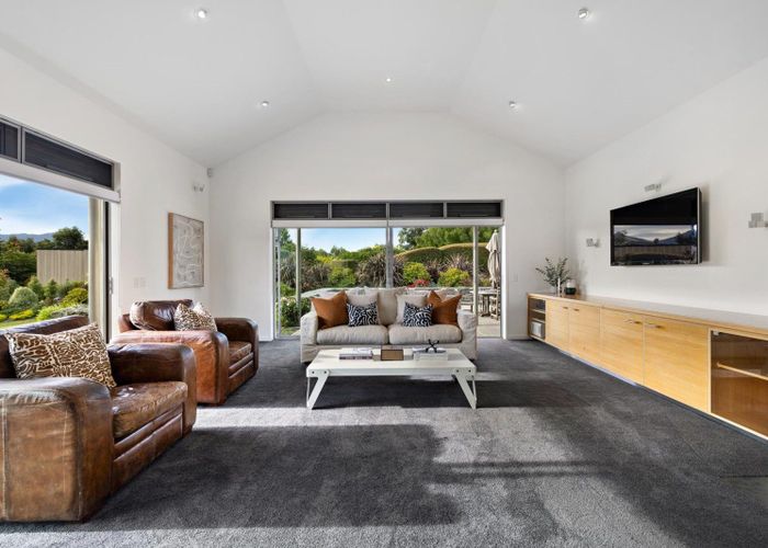  at 3 Bayonet Peak Place, Drift Bay, Queenstown