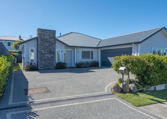  at 2 Huka Heights Drive, Rangatira Park, Taupo