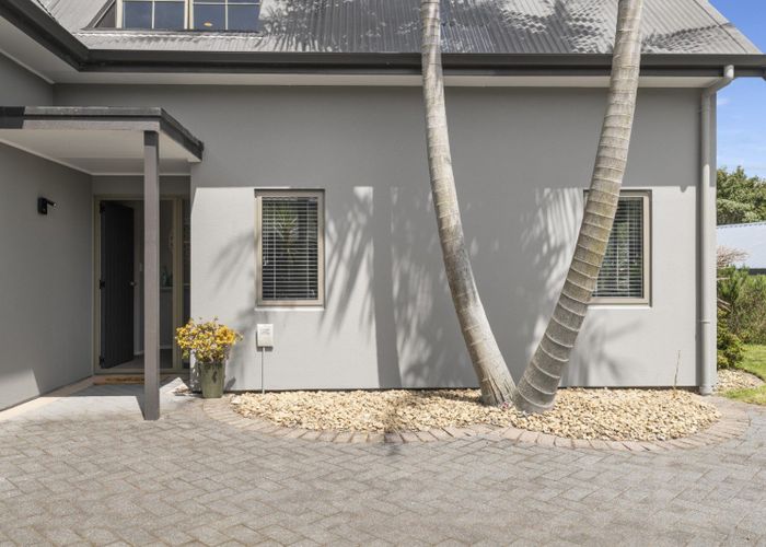  at 27 Solander Drive, Welcome Bay, Tauranga