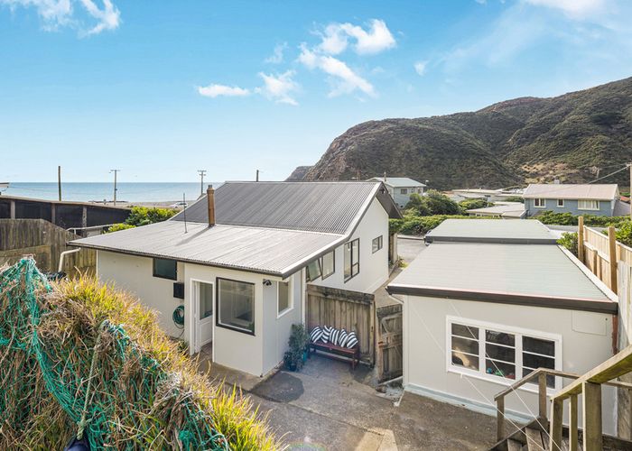  at 1083 Makara Road, Karori