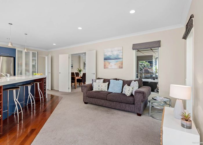  at 7 Trotting Terrace, Fairview Heights, Auckland