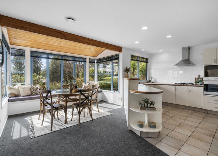  at 2 Chestnut Way, Bellevue, Tauranga