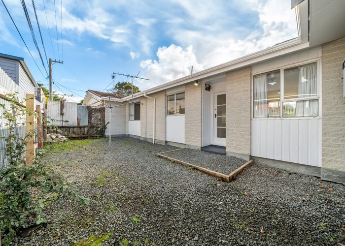  at 2/10 Islington Street, Trentham, Upper Hutt, Wellington