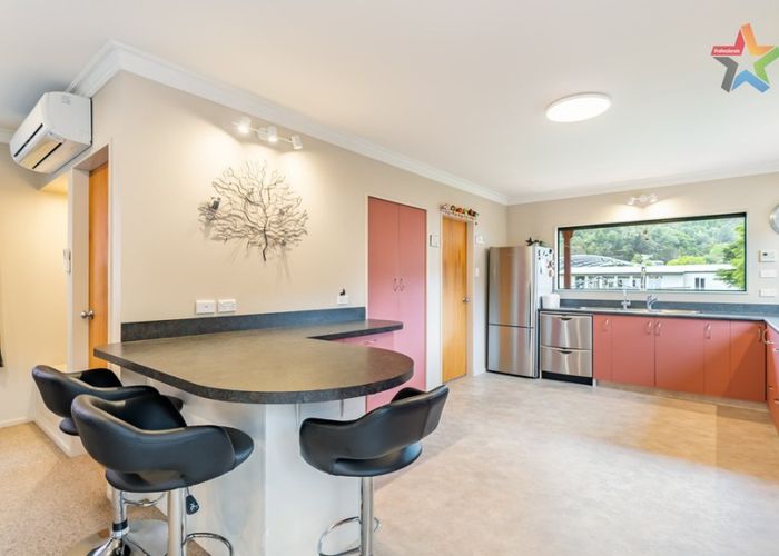  at 77 Glen Road, Stokes Valley, Lower Hutt