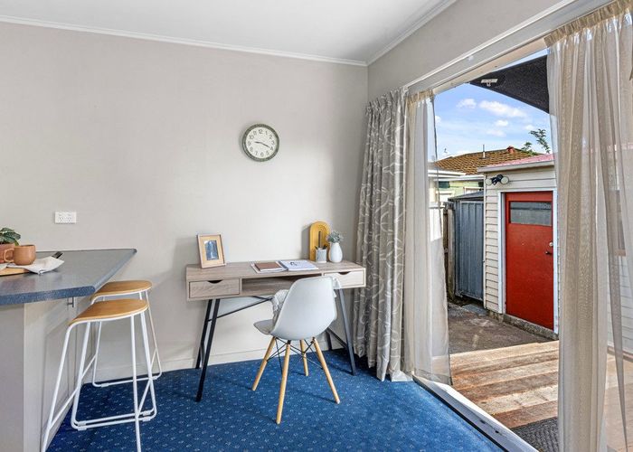  at 1/4 Lane Street, Woolston, Christchurch