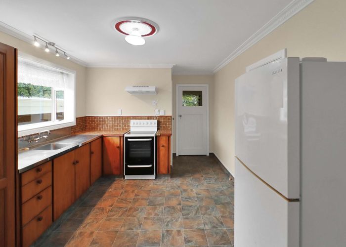  at 39 Birdwood Road, Waterloo, Lower Hutt, Wellington