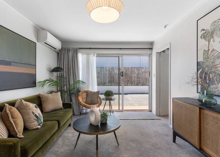  at 2/12 New street , Saint Marys Bay, Auckland City, Auckland