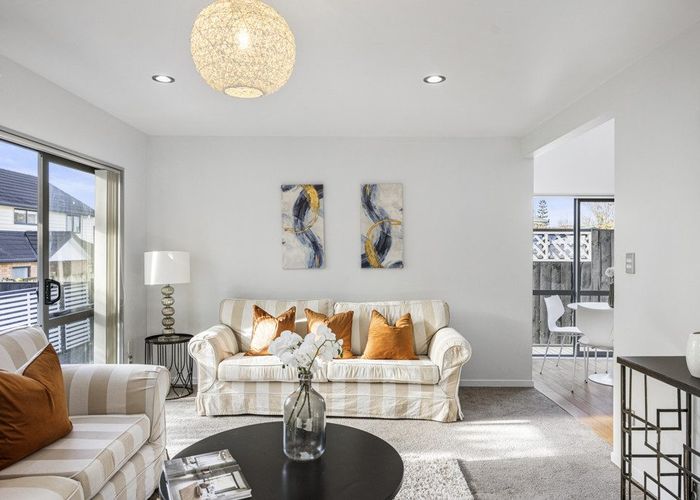  at 215B Halsey Drive, Lynfield, Auckland
