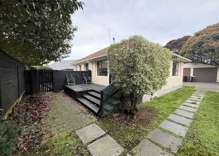  at 1/290 Withells Road, Avonhead, Christchurch City, Canterbury