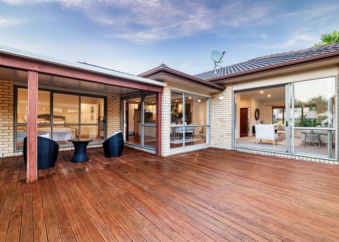 at 29 Sapperton Drive, Henderson, Auckland