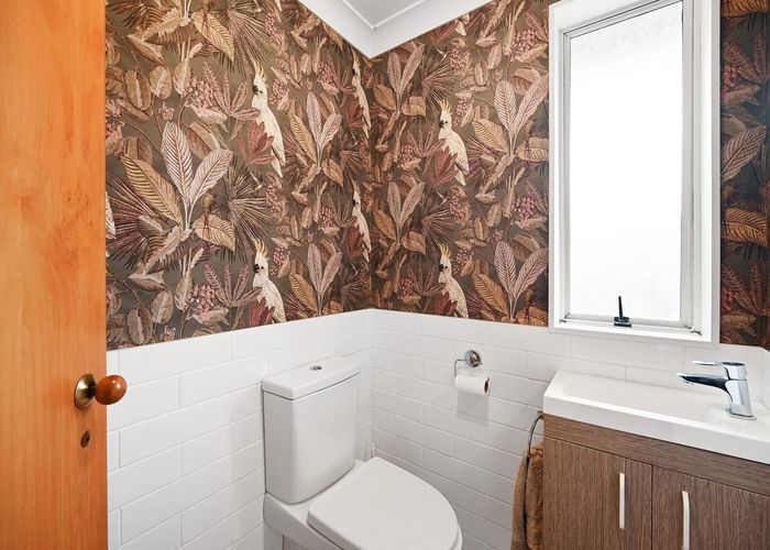  at 9 Kelvin Place, Hamilton East, Hamilton, Waikato
