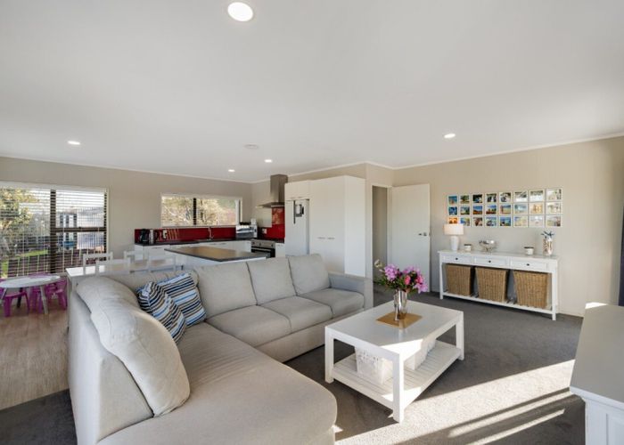  at 98 Coopers Road, Gate Pa, Tauranga, Bay Of Plenty