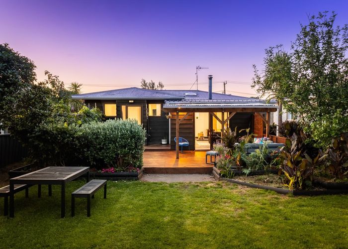  at 21 Dale Road, Raumati South, Kapiti Coast, Wellington