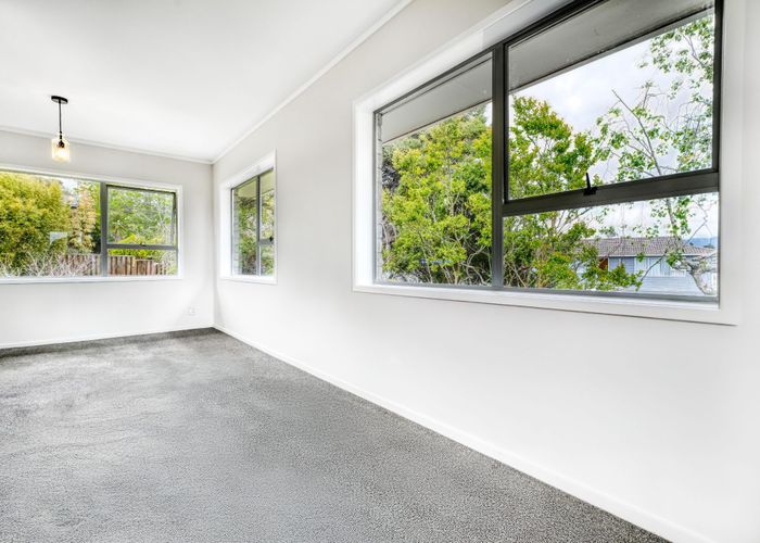  at 10 Brunner Road, Glen Eden, Auckland