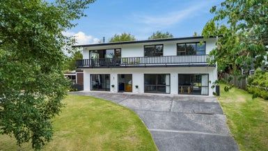  at 30 Irwin Place, Kinloch, Taupō