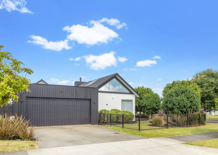  at 44 Capriana Drive, Karaka, Papakura