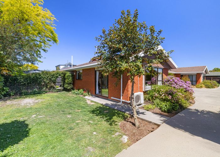  at 2/127 Reynolds Avenue, Bishopdale, Christchurch