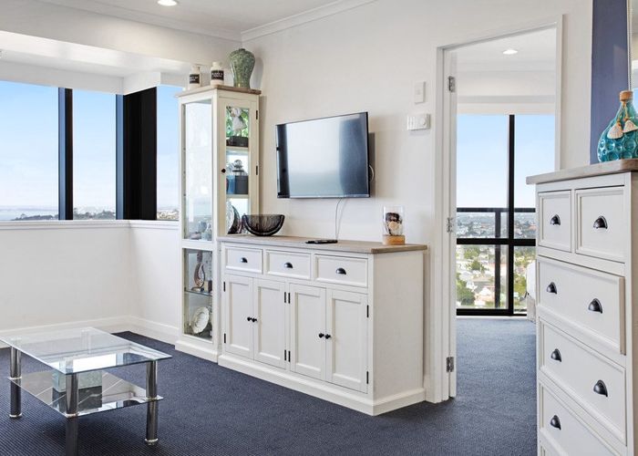  at 9-17 Byron Avenue, Takapuna, North Shore City, Auckland