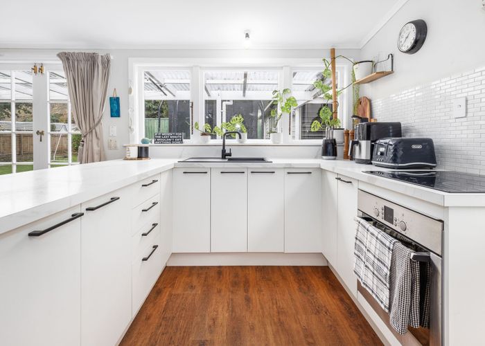  at 30 Hinemoa Street, Paraparaumu