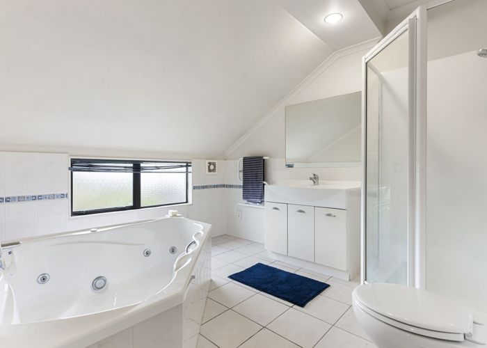  at 3/102 Greenhithe Road, Greenhithe, North Shore City, Auckland