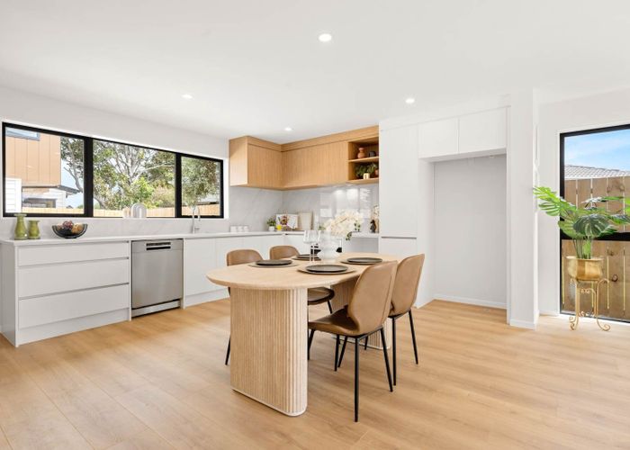  at 114  Cascades Road, Pakuranga Heights, Manukau City, Auckland