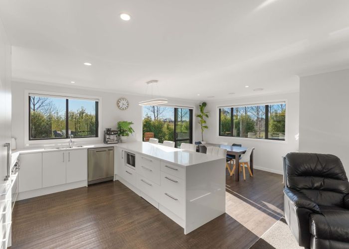  at 6 Hadfield Road, Peka Peka, Kapiti Coast, Wellington