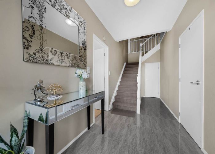  at 18 Mark Edward Drive, Half Moon Bay, Manukau City, Auckland