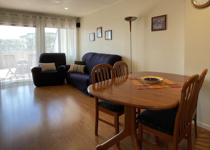  at 2/7 Panill Place, Albany, North Shore City, Auckland