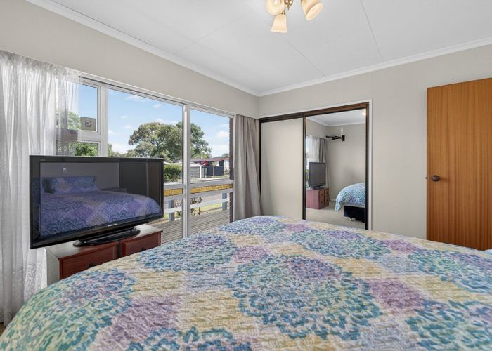  at 1 Colonial Place, Kelvin Grove, Palmerston North, Manawatu / Whanganui