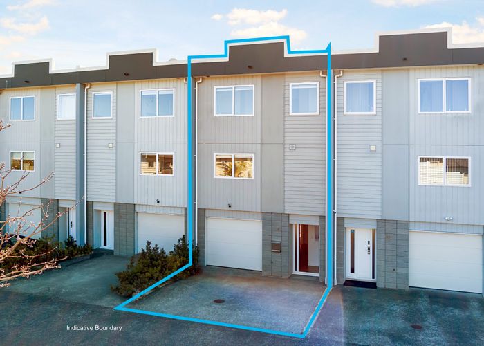  at 81 Bordeaux Parade, Te Atatu South, Waitakere City, Auckland