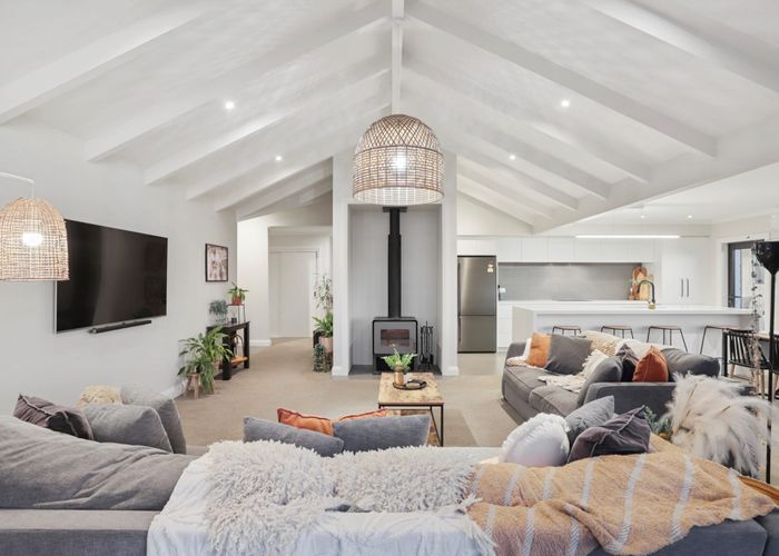  at 12 Kingfisher Road, Silverdale, Silverdale