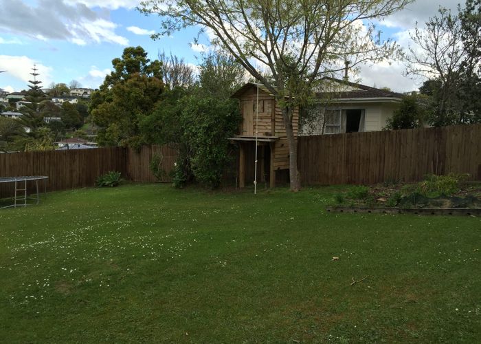  at 8 Cottom Grove, Torbay, North Shore City, Auckland
