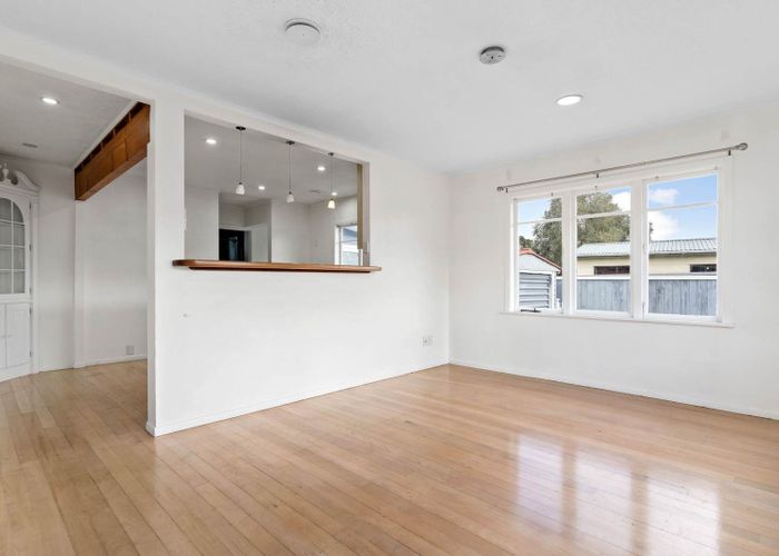  at 1/25 Barrys Road, Glendene, Waitakere City, Auckland
