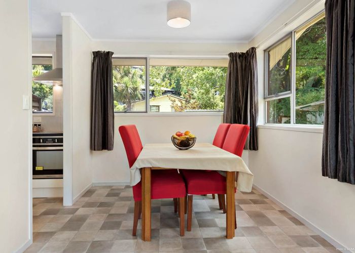  at 2/12 Newstead Avenue, Browns Bay, Auckland
