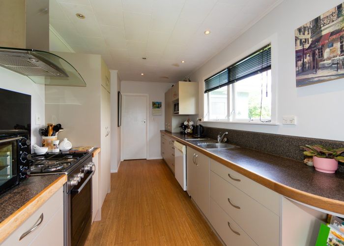  at 6 Winchester Place, Tamatea, Napier