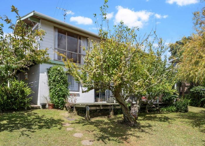  at 2/442 Beach Rd, Murrays Bay, North Shore City, Auckland