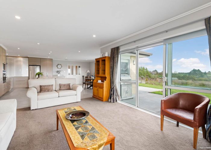  at 60 SIM RD, Karaka, Papakura