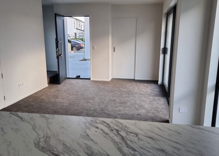  at 2/58 Olliviers Road, Phillipstown, Christchurch City, Canterbury
